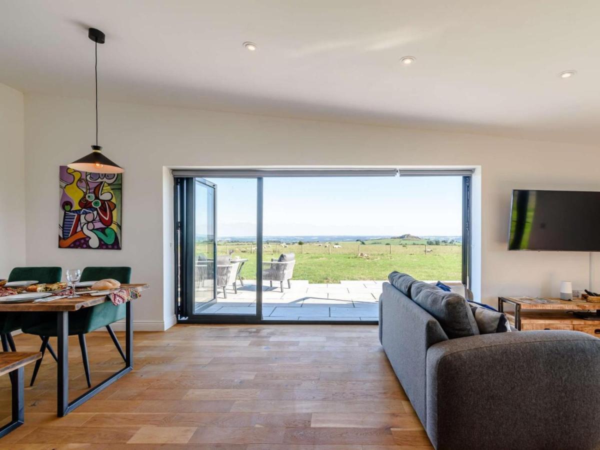 2-Bed Modern Bungalow - Outstanding Country Views Χαρογκέιτ Εξωτερικό φωτογραφία
