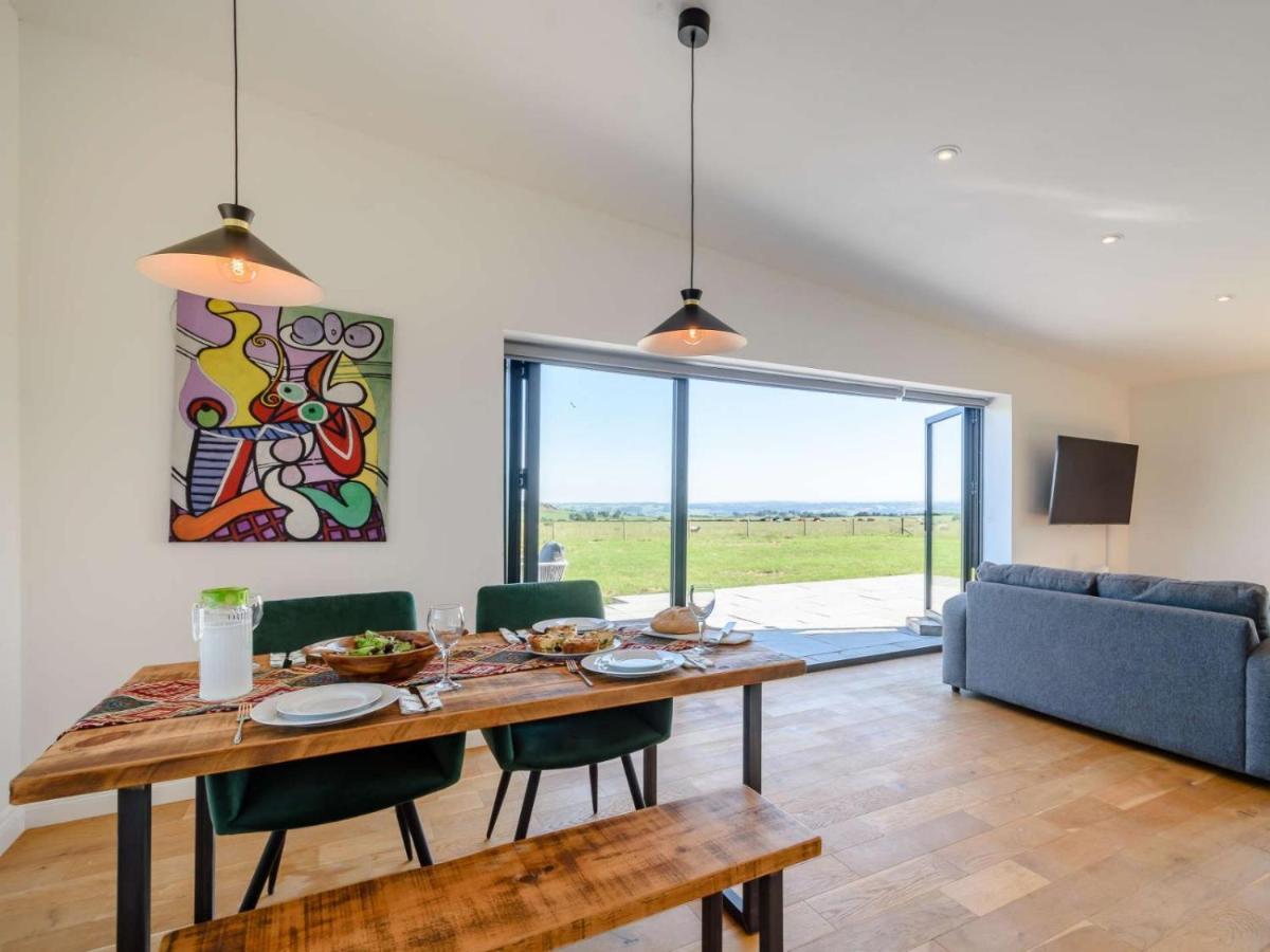2-Bed Modern Bungalow - Outstanding Country Views Χαρογκέιτ Εξωτερικό φωτογραφία