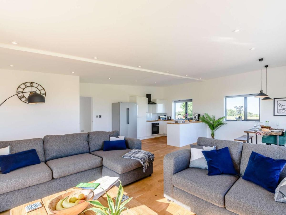 2-Bed Modern Bungalow - Outstanding Country Views Χαρογκέιτ Εξωτερικό φωτογραφία